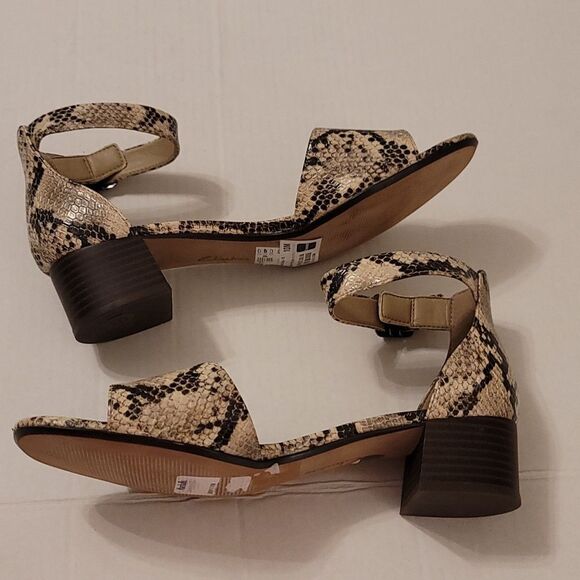 BRAND NEW CLARKS ELISA DEBRA WOMEN'S BLOCK HEEL SANDALS - Picture 10 of 14